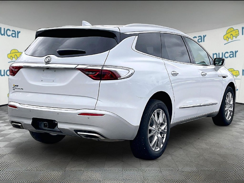 Used 2023 Summit White Buick Essence image 6