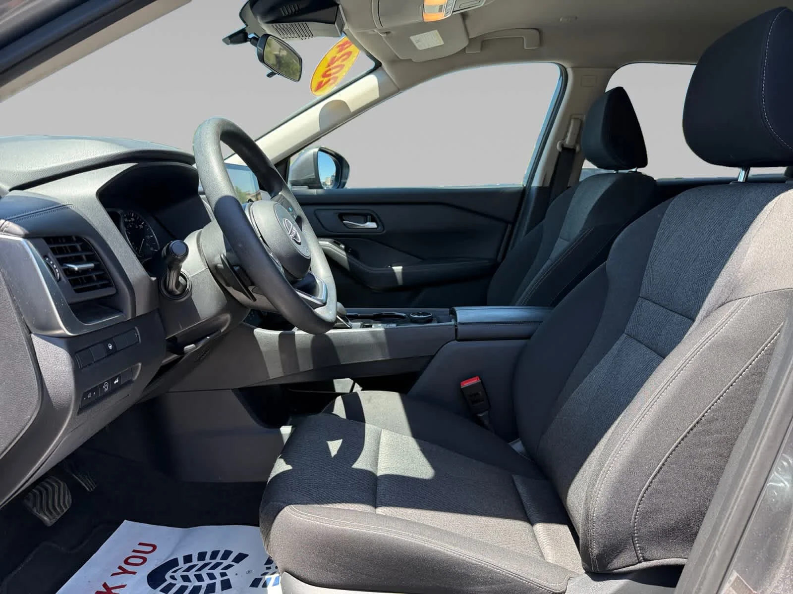 2024 Nissan Rogue SV - Photo 11