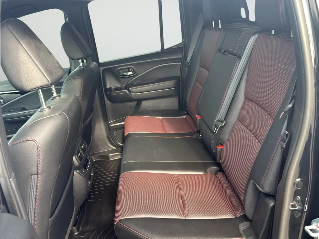 Used 2024  Honda Black Edition image 37
