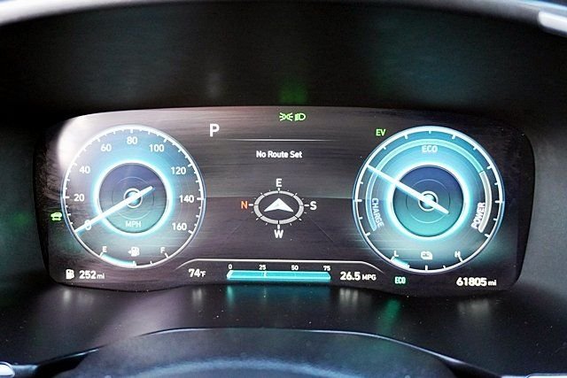 Used 2022 Black Hyundai SEL Premium image 33