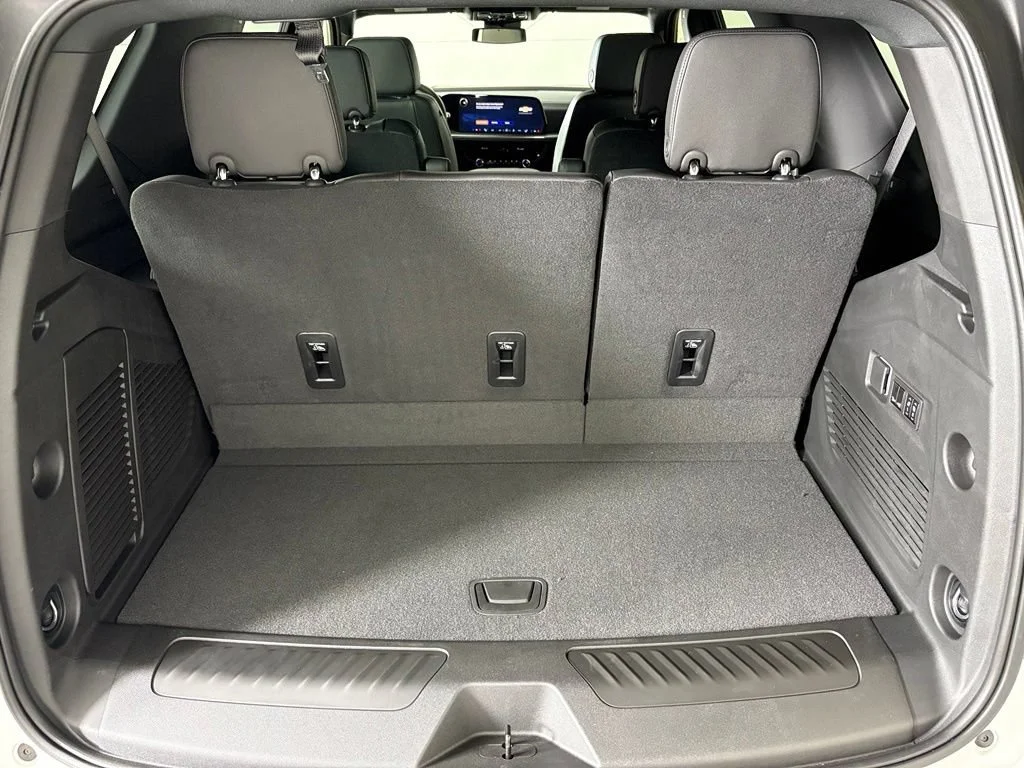 New 2026 Summit White Chevrolet LT image 45