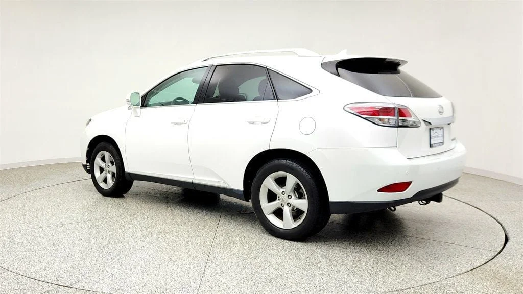 Used 2013 Starfire Pearl Lexus AWD 4dr w/ Navigation, Blind Spot Monitor & Heated/Cooled Seats image 7