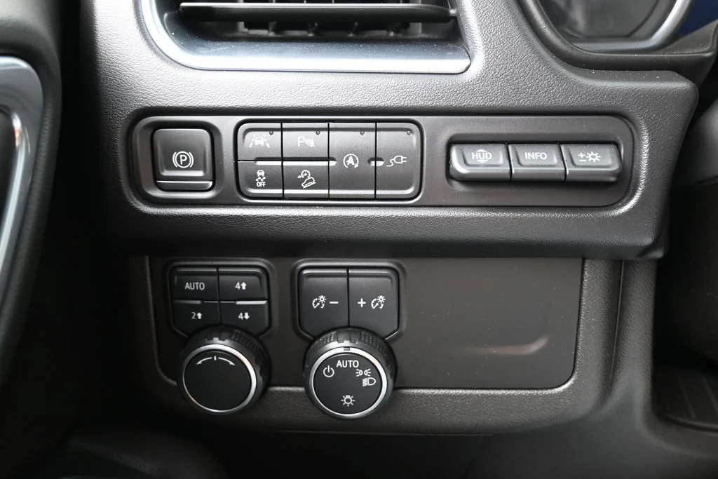 Used 2021 Black Chevrolet High Country image 18