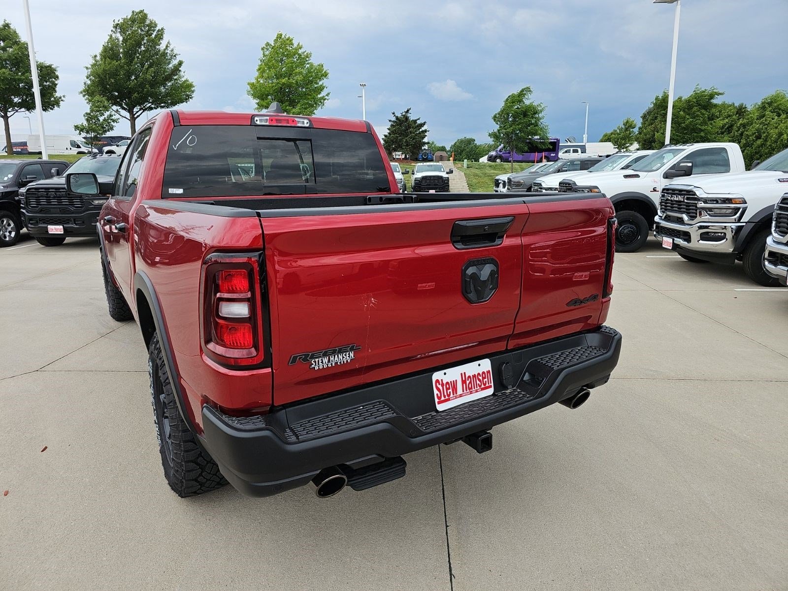 New 2026 Molten Red Pearlcoat Ram Rebel image 3