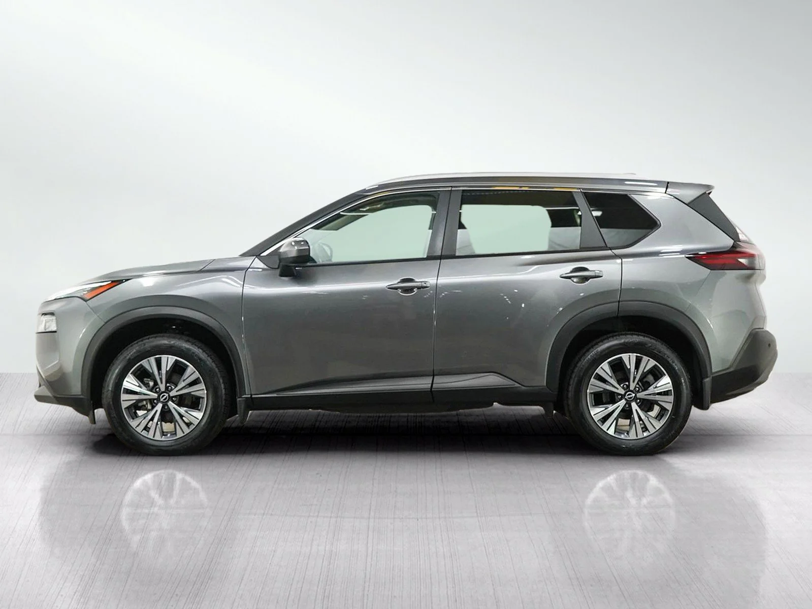 Used 2023 Nissan Rogue SV with VIN JN8BT3BB2PW489108 for sale in Minneapolis, Minnesota