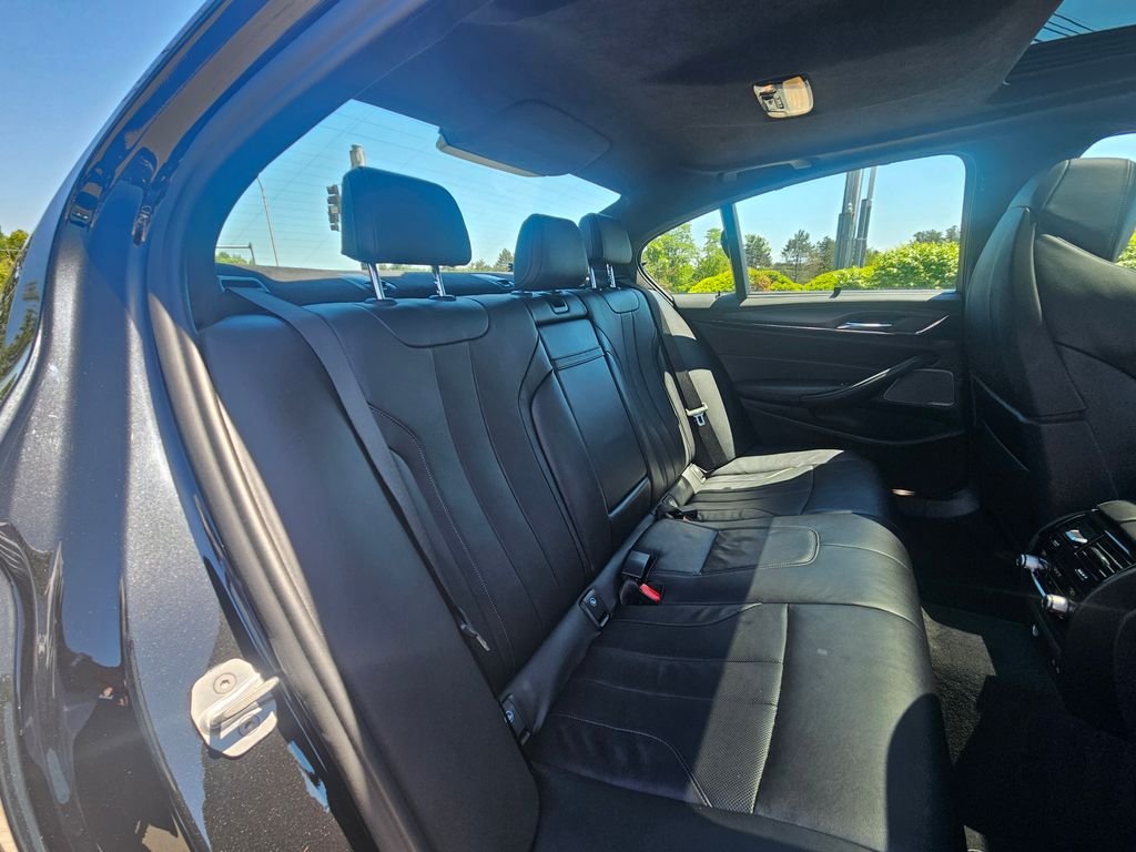 Used 2020 Black Sapphire Metallic BMW Base image 21