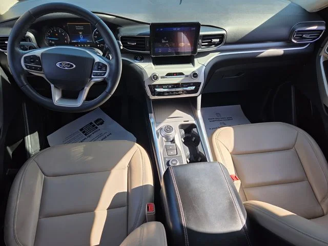Used 2020 White Ford XLT image 9
