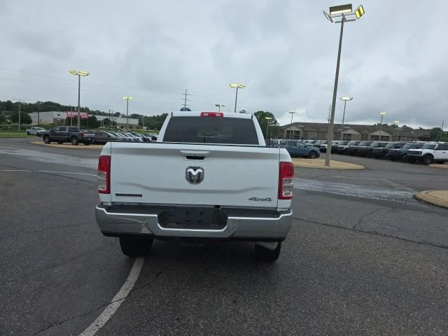 Used 2022 White Ram Big Horn image 4
