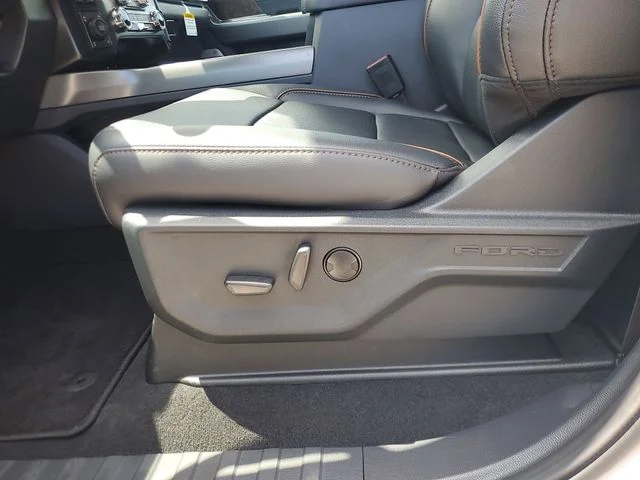 New 2026 Star White Metallic Tri-Coat Ford F-250® Lariat® image 15