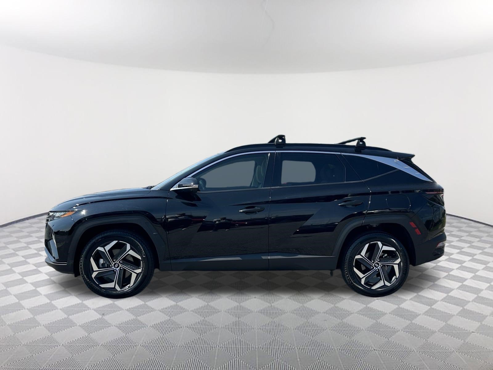 Used 2024 Black Pearl Hyundai Limited image 8
