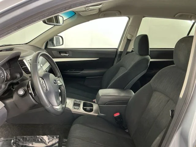 Used 2013 Silver Subaru 2.5i Premium image 13