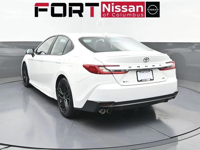 Used 2025  Toyota SE image 5