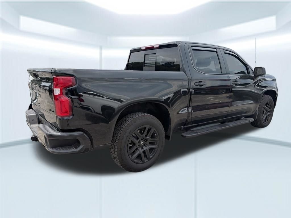 Used 2025 Black Chevrolet RST image 6