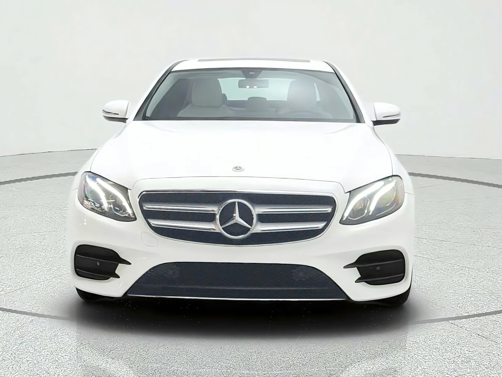 Used 2018 Polar White Mercedes-Benz E 300 RWD Sedan image 2
