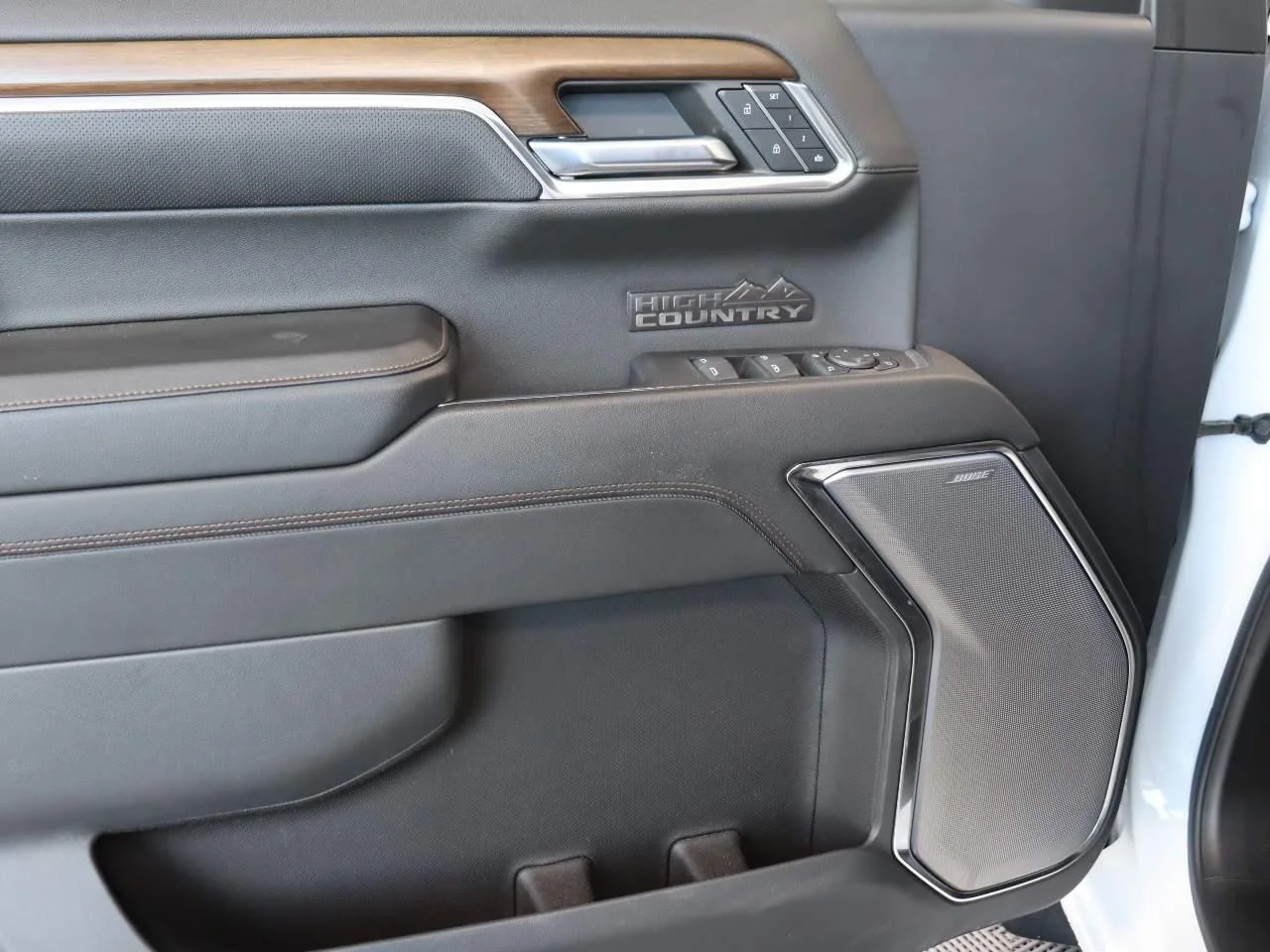 2024 Chevrolet Silverado 1500 High Country - Photo 15