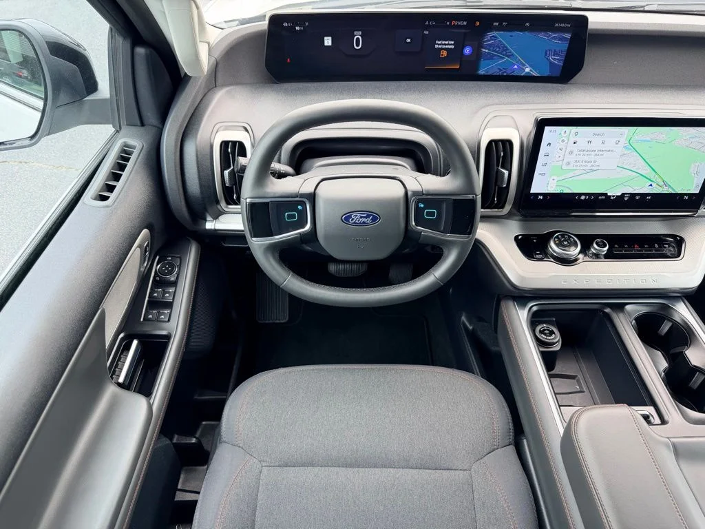 Used 2025 White Ford Active image 19