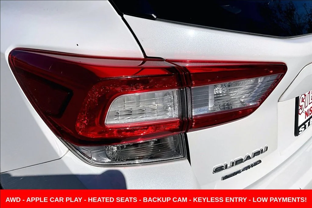Used 2019 White Subaru 2.0i Limited image 28