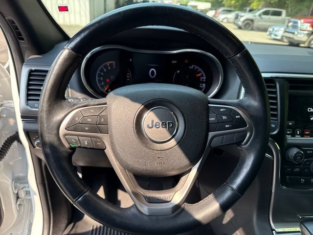 Used 2018 Bright White Clearcoat Jeep Limited image 18