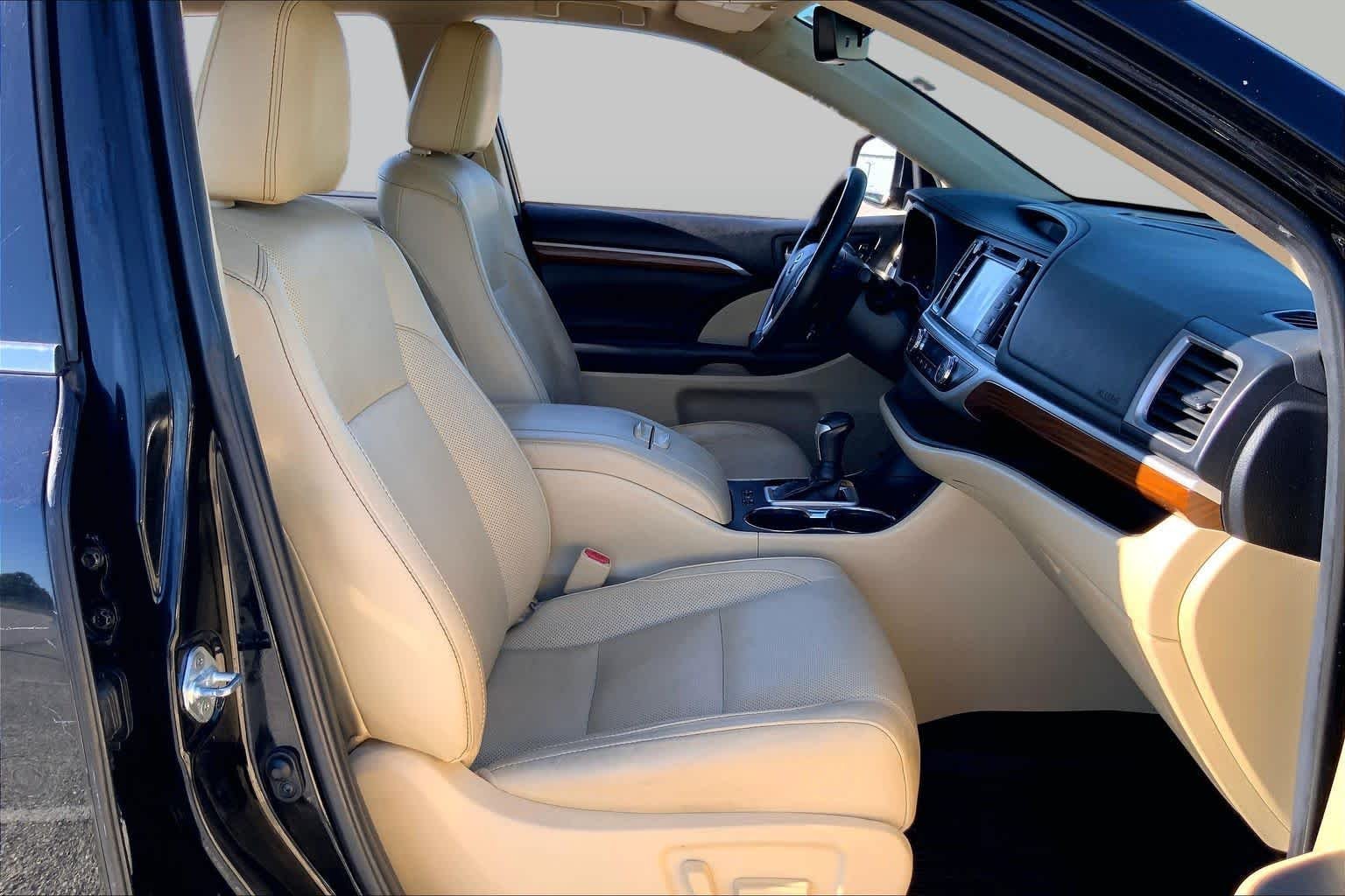 Used 2019 Midnight Black Metallic Toyota Limited Platinum image 9