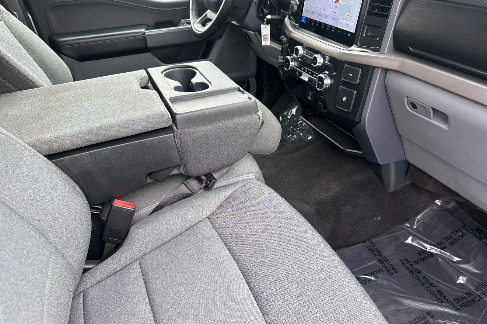 Used 2024 Silver Ford XLT image 14