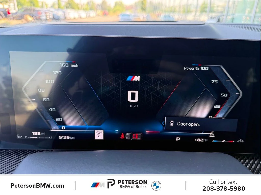 Used 2025 Black BMW M60i image 32