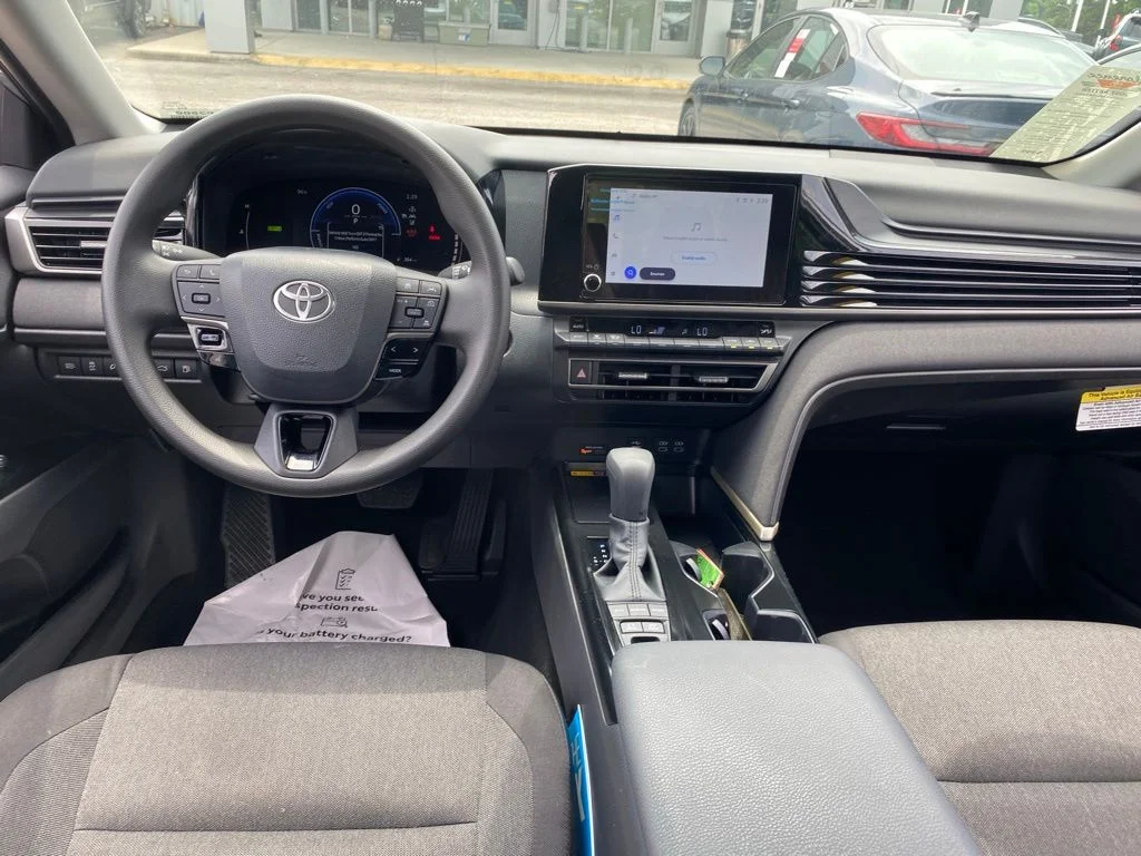 Used 2025 Silver Toyota LE image 9
