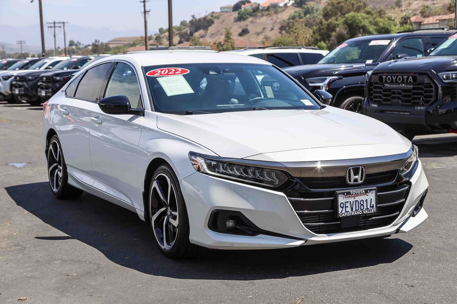 Used 2022 Platinum White Pearl Honda Sport image 3
