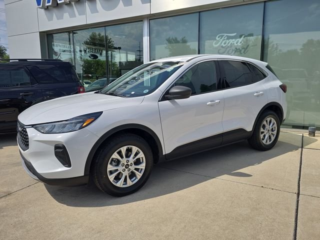Certified Used 2023 Oxford White Ford Active image 2