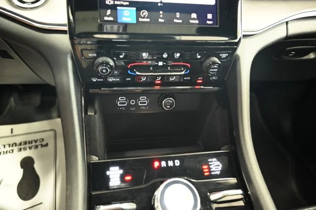 Used 2022 Gray Jeep Overland image 19