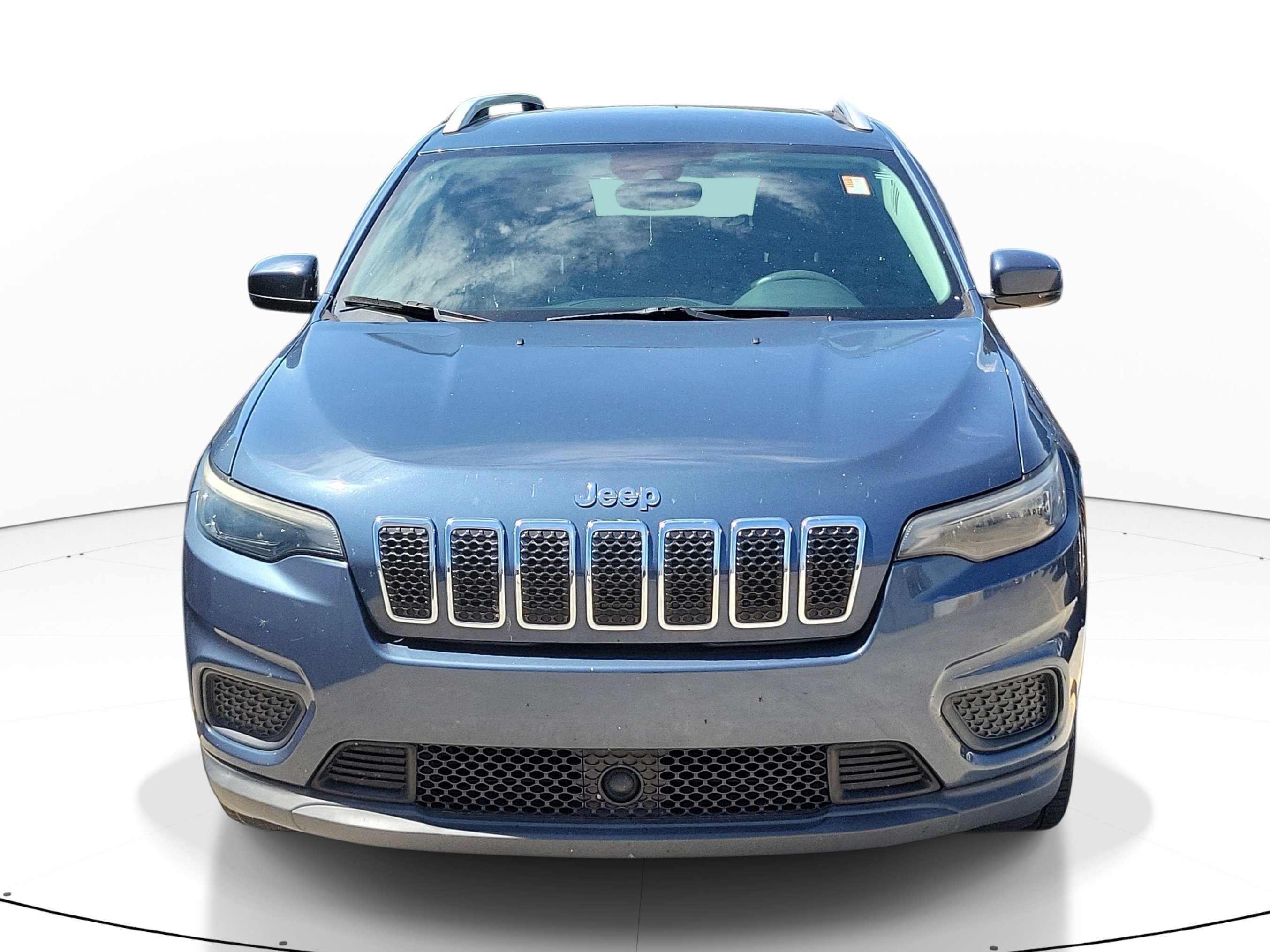 Used 2020 Slate Blue Pearlcoat Jeep Latitude image 2