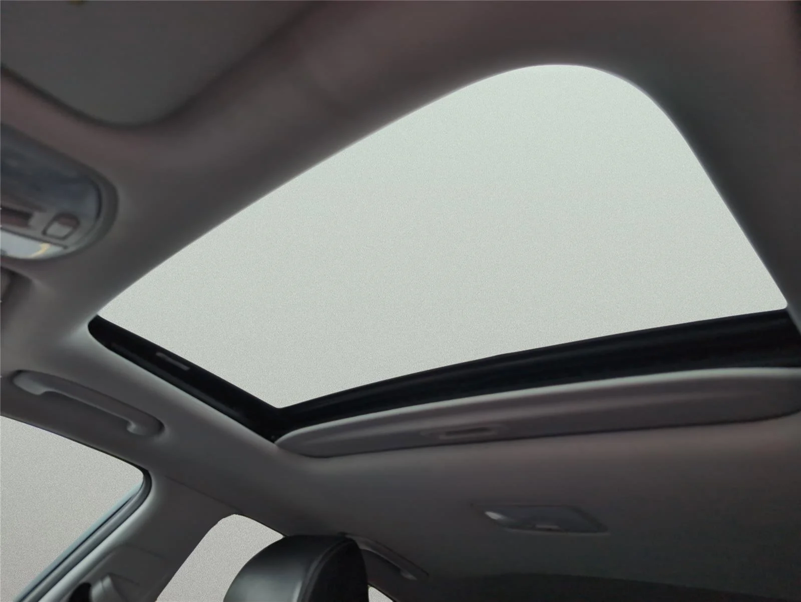 Used 2020 Thunder Gray Hyundai Ultimate image 13