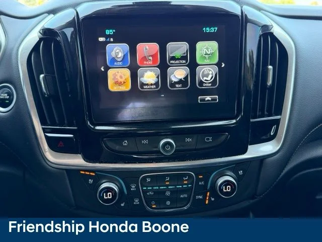 Used 2018 Beige Chevrolet Premier image 23