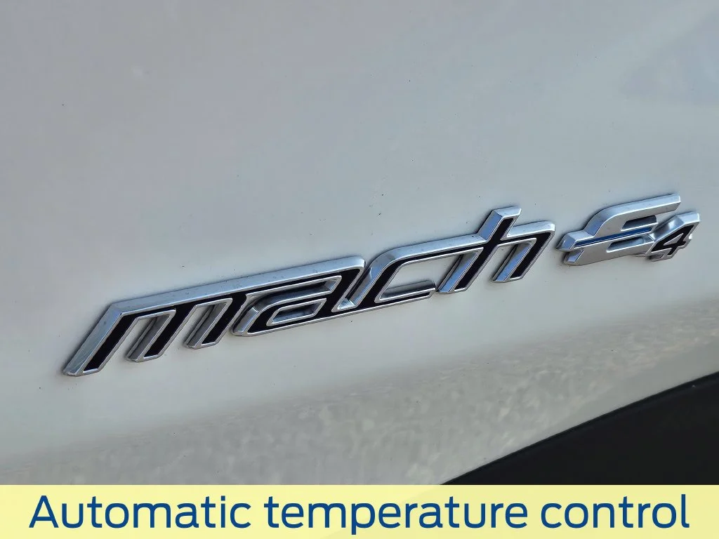 New 2026 Star White Metallic Tri-coat Ford Premium image 22