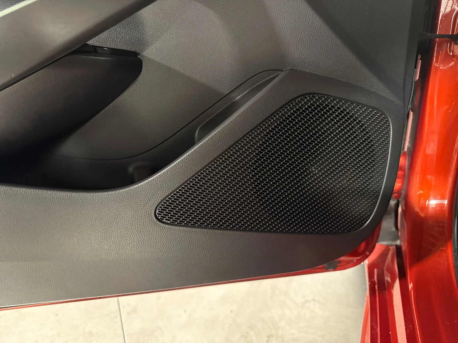 Used 2020 Paprika Metallic Toyota SE image 19