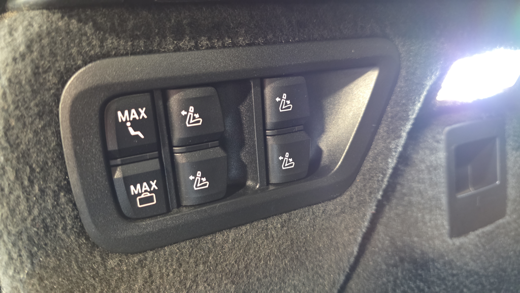 2023 BMW X7 40i - Photo 32