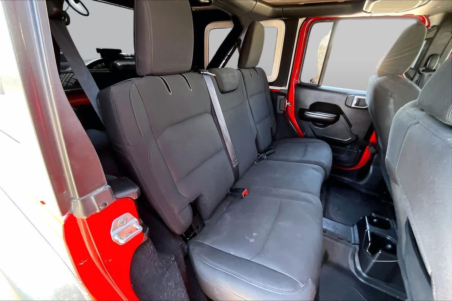 Used 2019 Firecracker Red Clearcoat Jeep Sport Altitude image 18