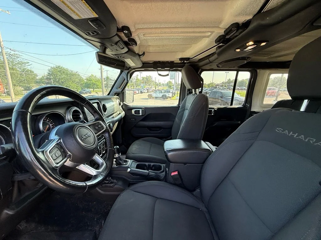 Used 2019 Gray Jeep Unlimited Sahara image 12