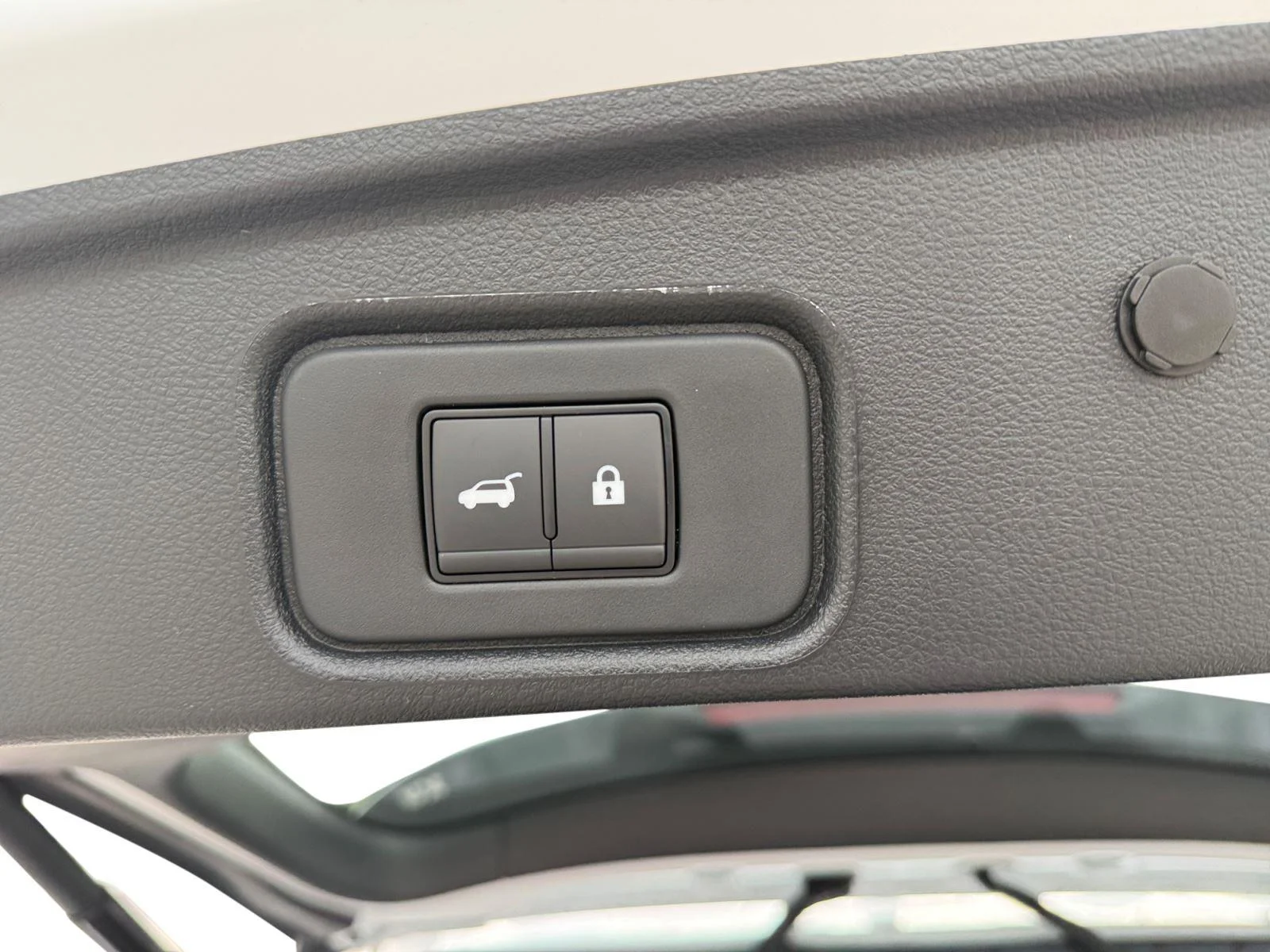 New 2026 Everest White Pearl Tricoat Nissan Platinum image 26
