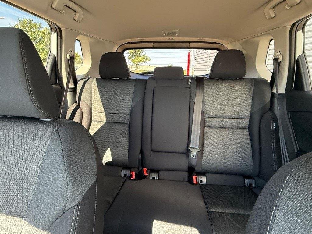 2026 Nissan Rogue SV - Photo 4