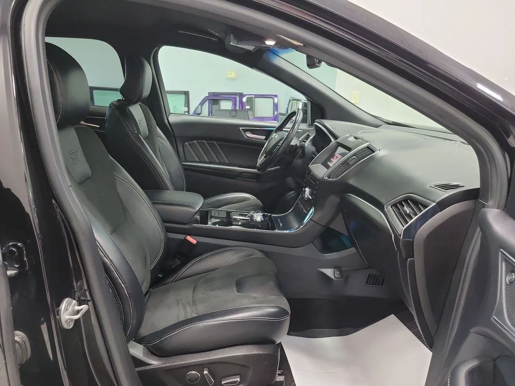 Used 2019 Black Metallic Ford ST image 23