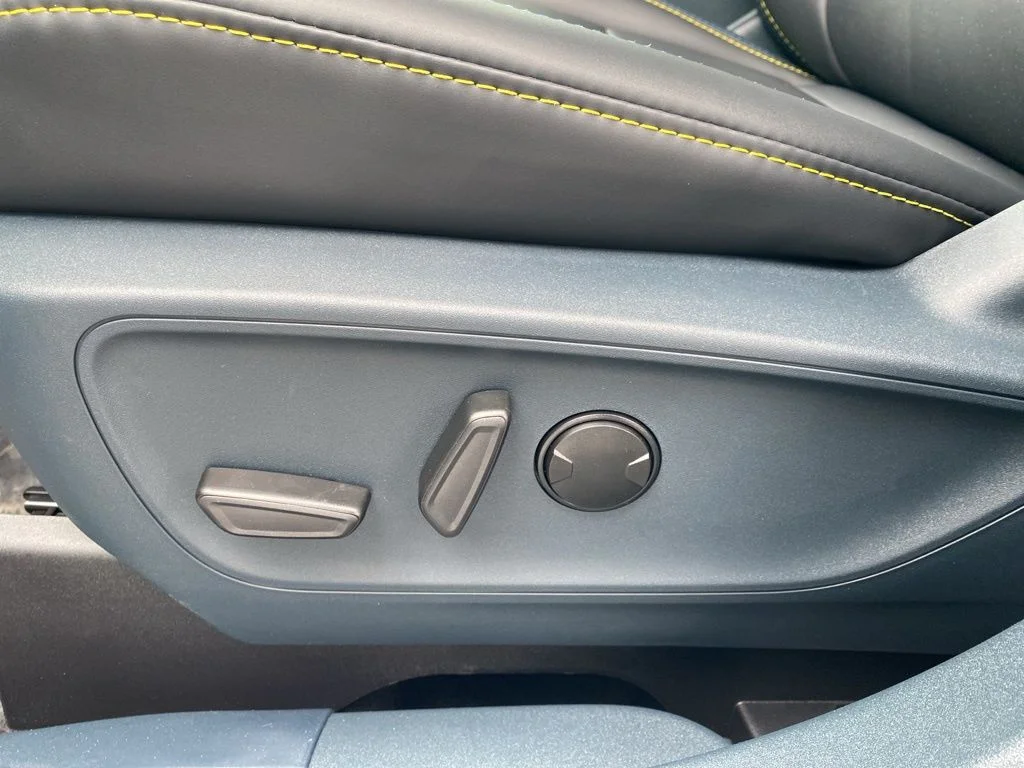 New 2026 Carbonized Gray Metallic Ford Lobo™ image 13
