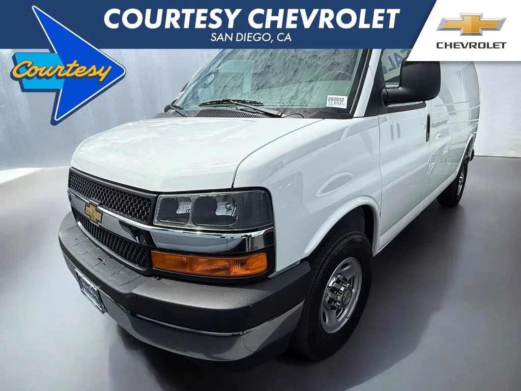 2026 Chevrolet Express 2500 Work Van HD's photo
