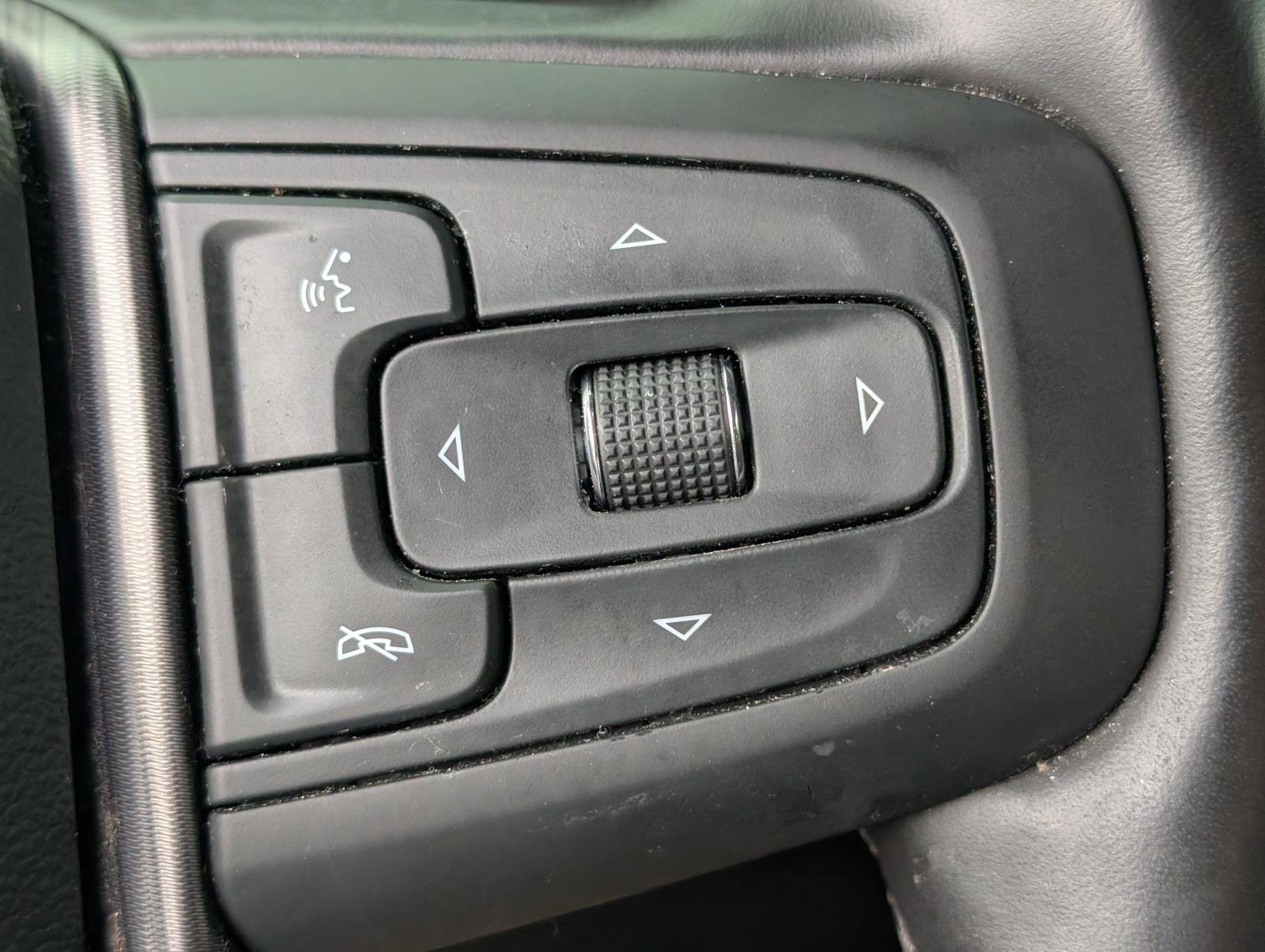 2023 GMC Yukon XL Denali Ultimate - Photo 25