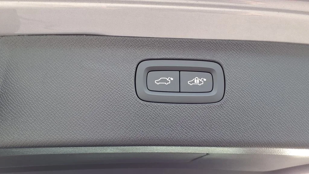 2026 Volvo XC90 Core - Photo 12