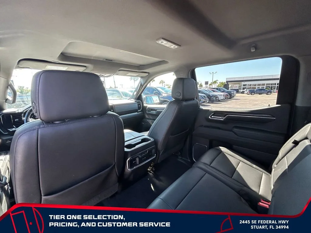 Used 2023 Onyx Black GMC SLT image 12