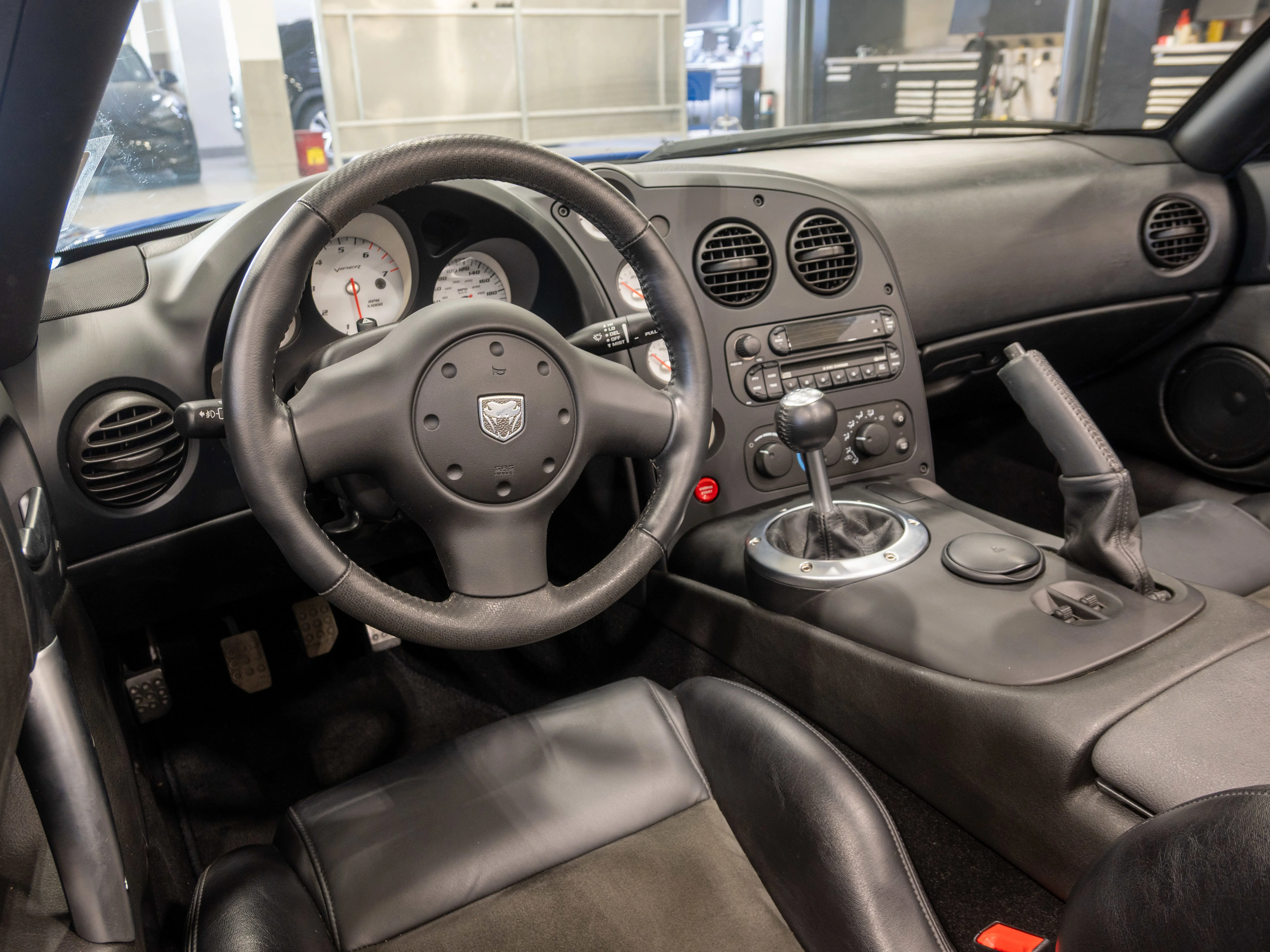 Used 2006 Viper Blue Dodge SRT10 image 8