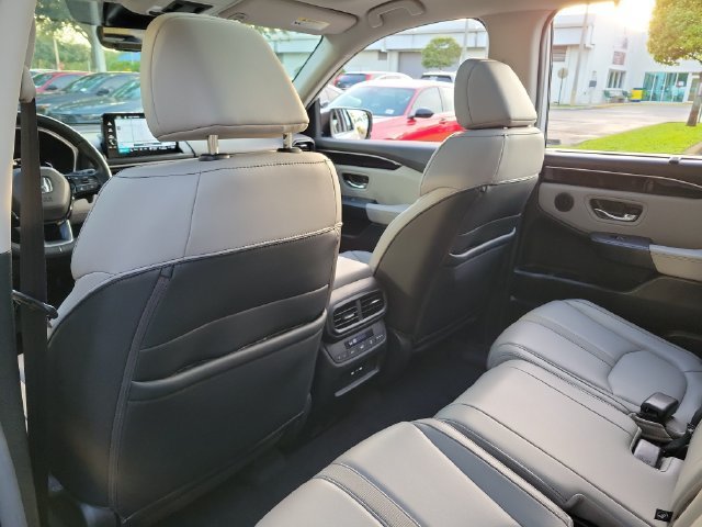 2025 Honda Pilot Touring - Photo 10