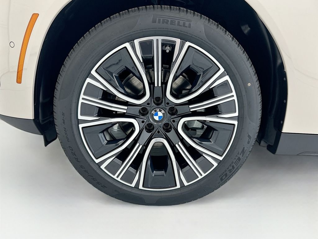 Used 2026 Gray Metallic BMW 30 xDrive image 30