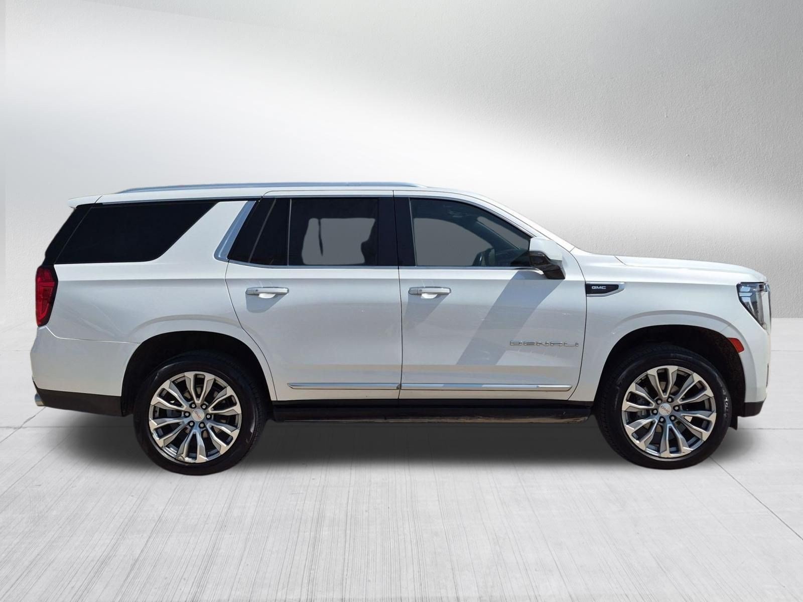 Used 2021 WHITE FROST TRICOAT GMC Denali image 6