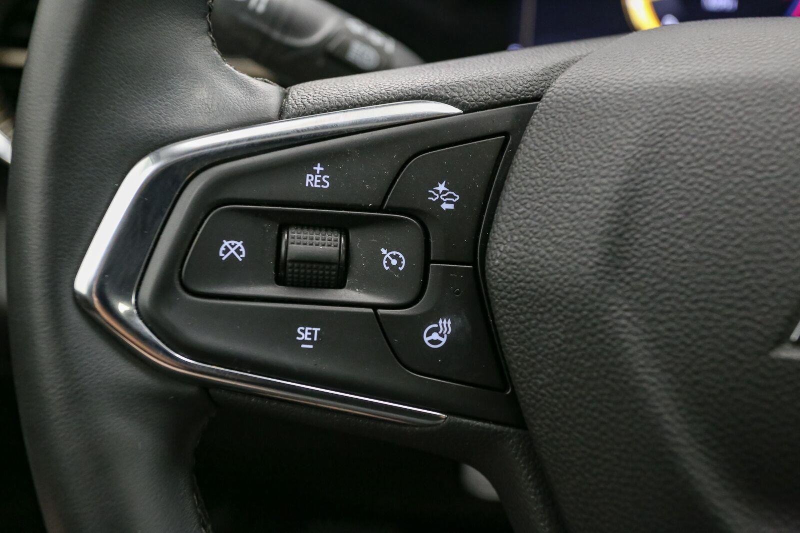 Used 2025 Sterling Gray Metallic Chevrolet ACTIV image 35